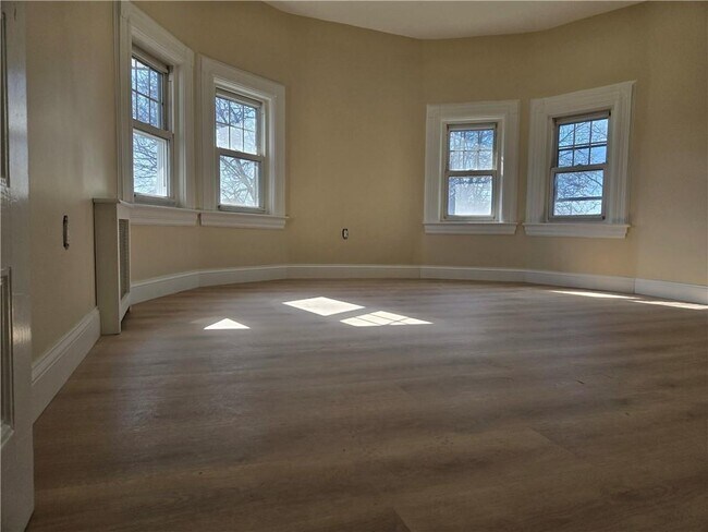 Foto del edificio - 1421 Ditmas Ave