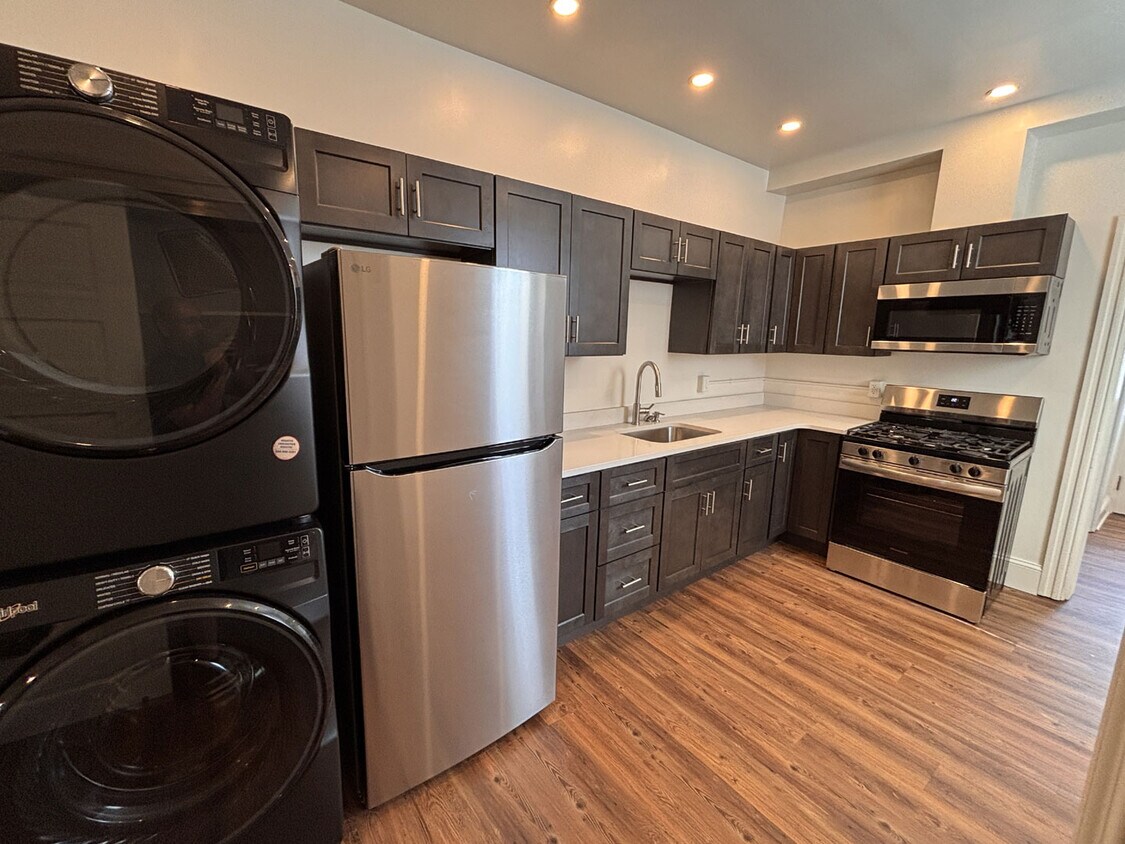 Foto principal - 1028 W King St