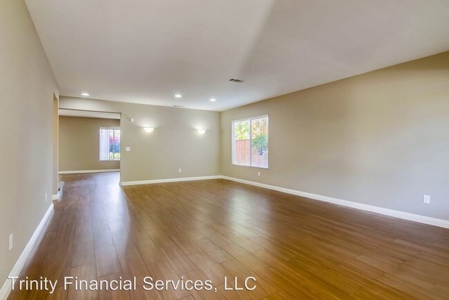 Building Photo - 4 br, 3 bath House - 1413 La Chica