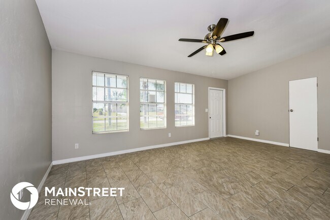 Foto del edificio - 1329 NE 13th Ave
