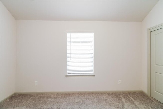 Building Photo - 7946 Cypress Dr