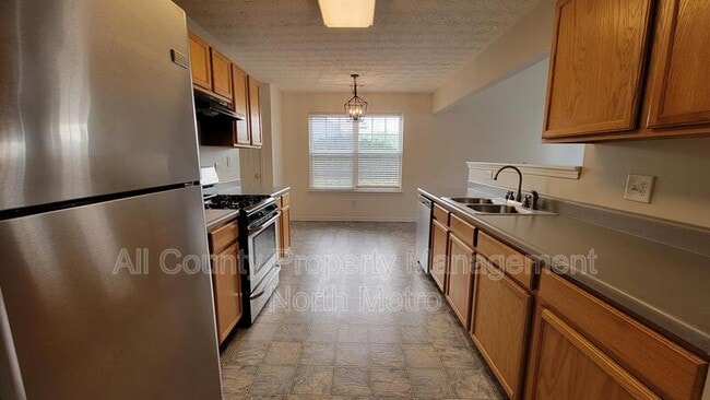 Building Photo - 144 Holly Mill Village Dr