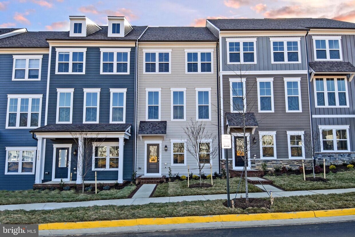 1767 HICKORY WOODS Rd, Dumfries, VA 22026 Townhome Rentals in