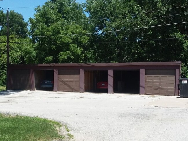 Building Photo - 2131 21st Ave