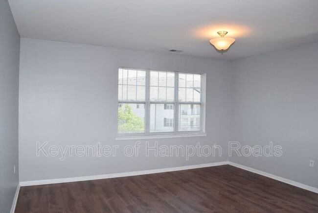 Building Photo - 2424 Chancery Ln