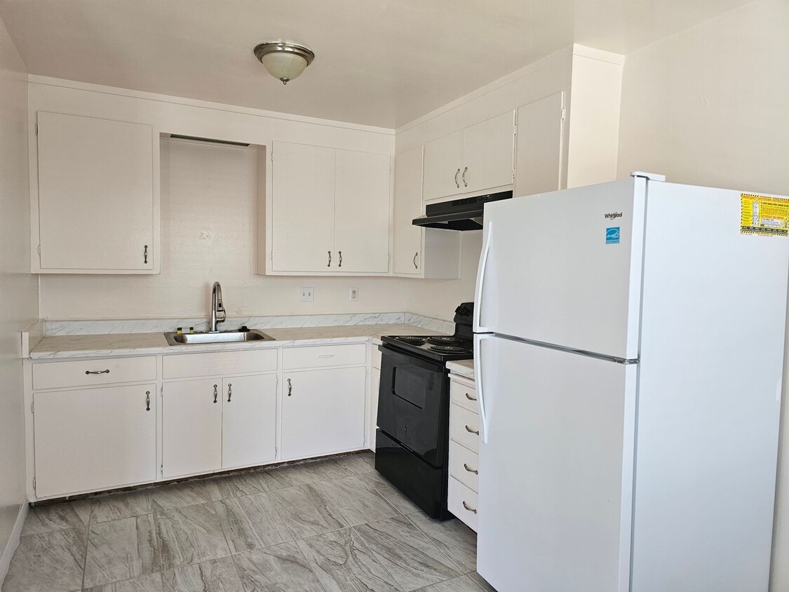 Primary Photo - Valle Vista 4 plex - Vallejo