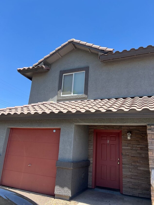 3 BED 2.5 Bath $1450. - 3 BED 2.5 Bath $1450.