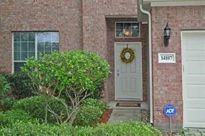 Foto del edificio - 14107 Spring Mountain Ln
