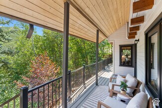 Building Photo - 7110 Stagecoach Dr