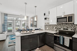 Building Photo - Link Apartments® Mint Street