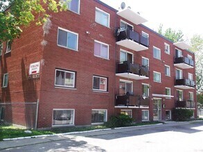 Building Photo - 121 Alice St