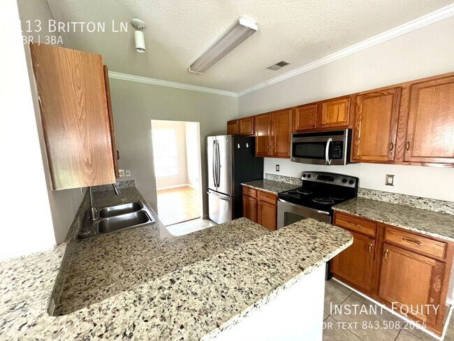Foto del edificio - Charming 3 Bedroom!