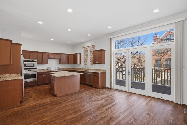 Foto del edificio - 1891 Admiral Ct