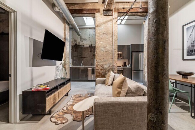 Foto del edificio - 315 Girod St