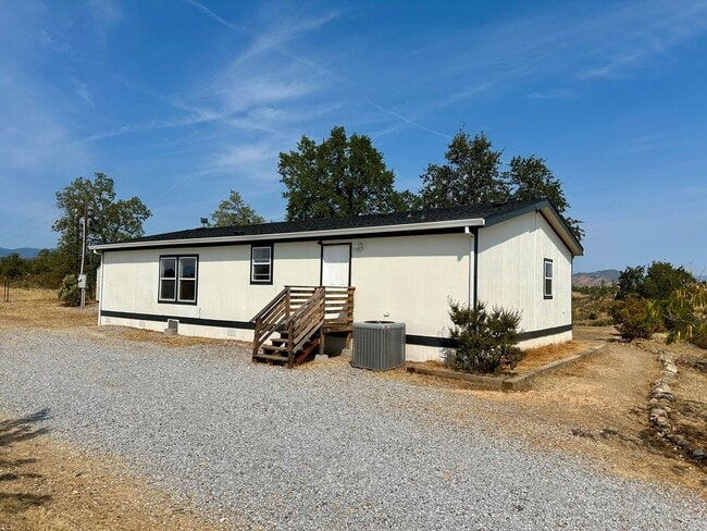 Building Photo - Private Country Retreat on 5 Acres – Moder...