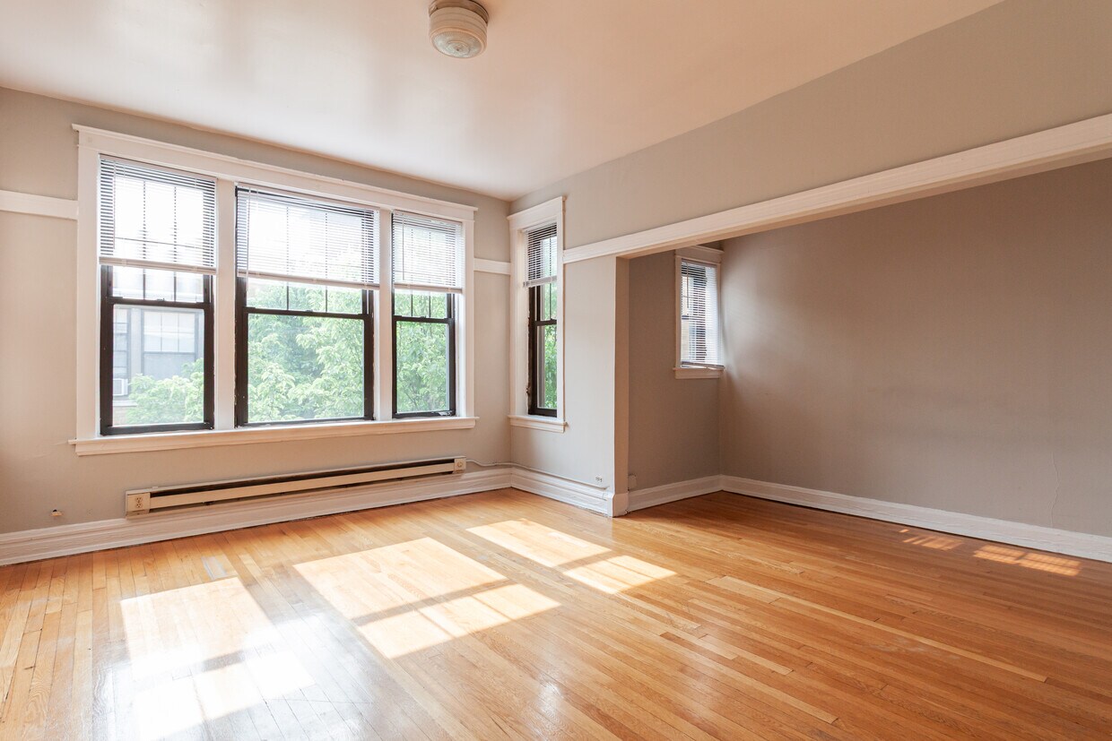 Foto principal - 717 W Barry Ave