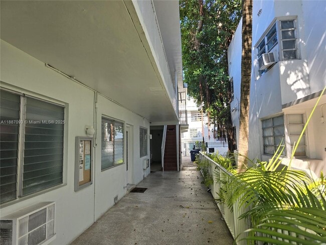Foto del edificio - 835 Meridian Ave