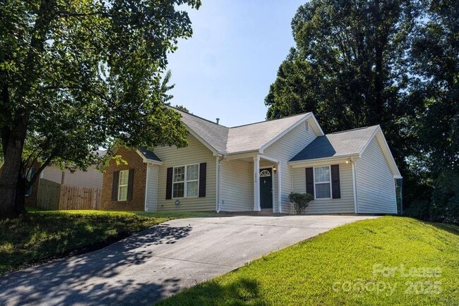 Foto del edificio - 2513 Hemby Woods Dr
