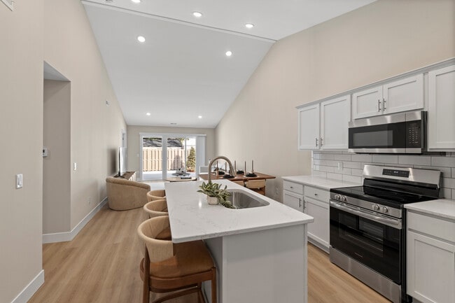 Building Photo - Whiteford Woods