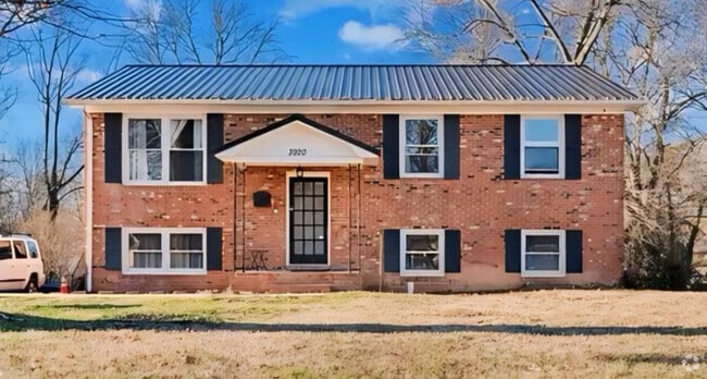 Building Photo - 3920 Whitfield Rd