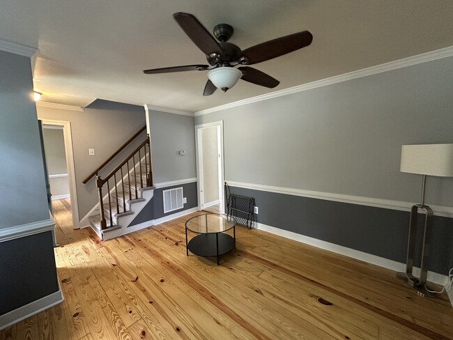 Building Photo - 10631 Red Lion Pl