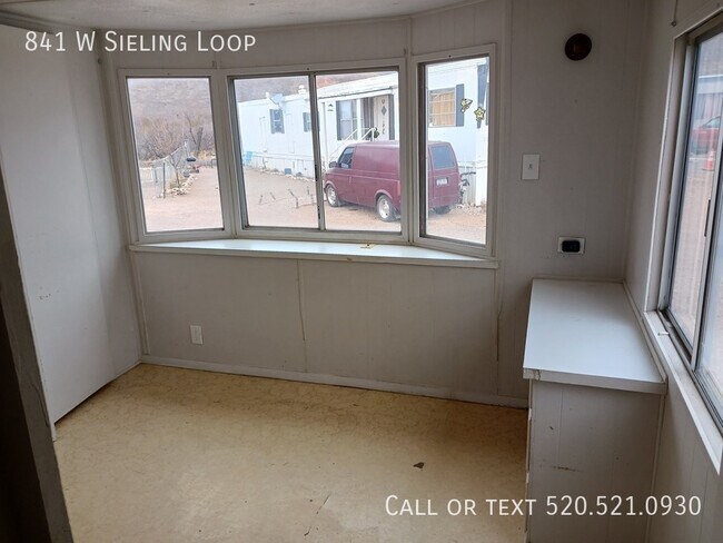 Foto del edificio - 841 W Sieling Loop