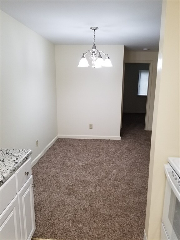 Foto del edificio - 34 Silver Hill Ln