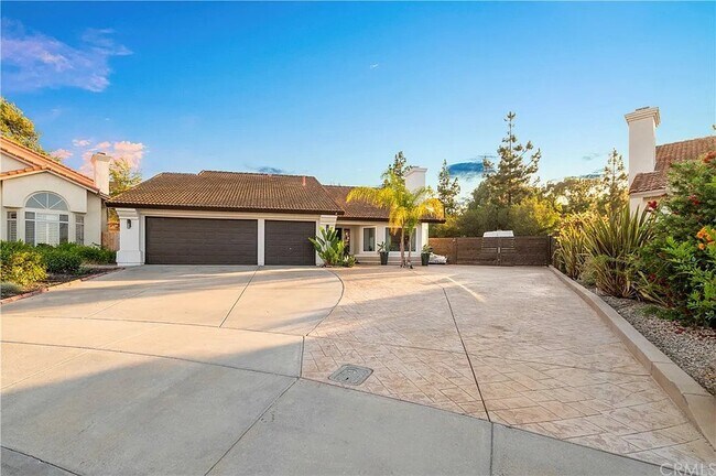 Building Photo - 5006 Sunrose Ct