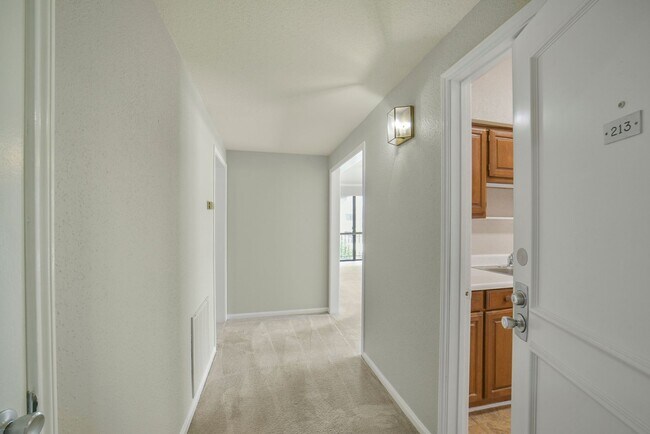 Foto del edificio - 2400 N Braeswood Blvd