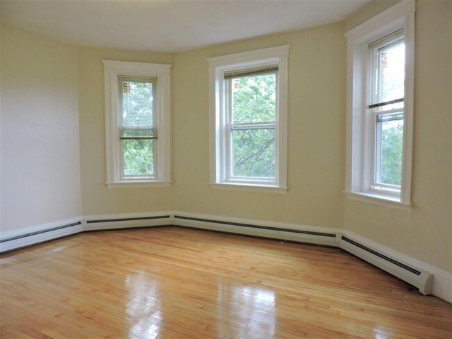 Building Photo - 280 Brookline St