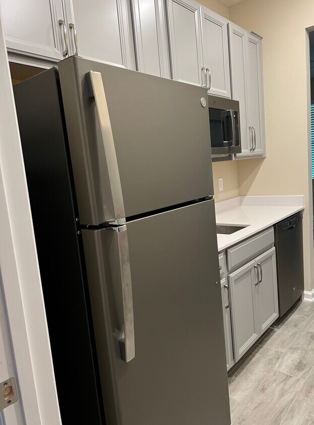 Foto principal - 602 Holly Hill Rd