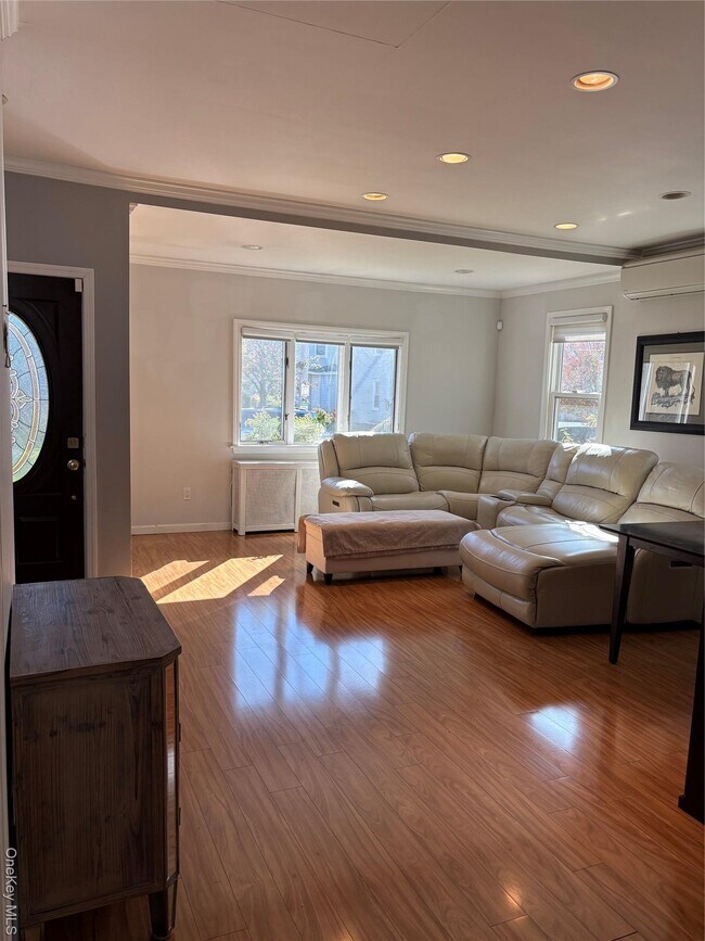 Foto del edificio - 176 Garfield Ave