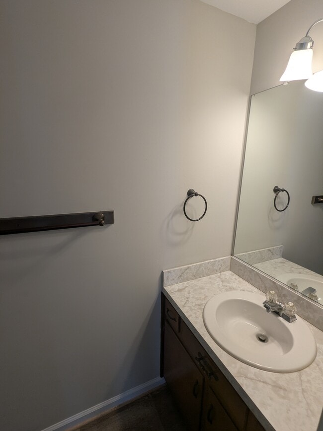 Building Photo - 708 Galleon Dr