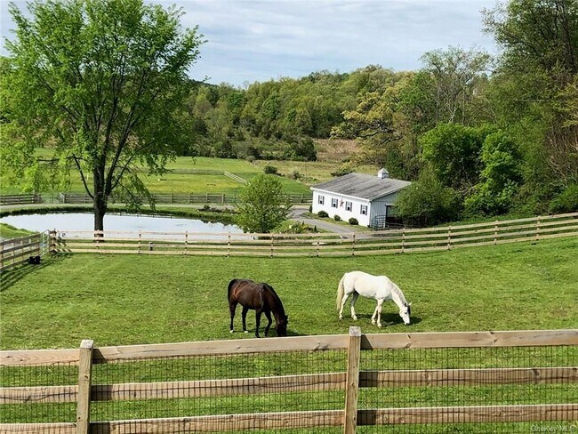 Foto del edificio - 155 Conklingtown Rd