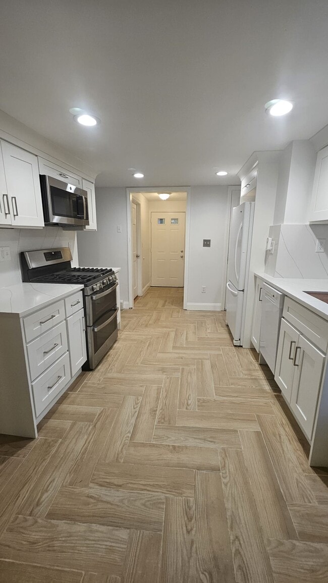 Photo - 28 Foch St Apartment