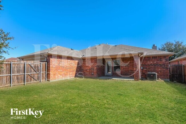 Foto del edificio - 519 Branchwood Dr