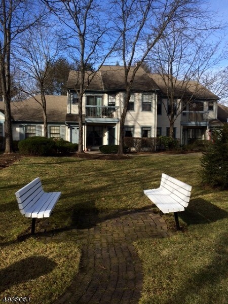 Foto del edificio - 14 Eakens Ct