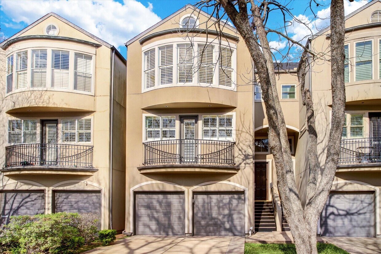 Foto principal - 6638 Minola St