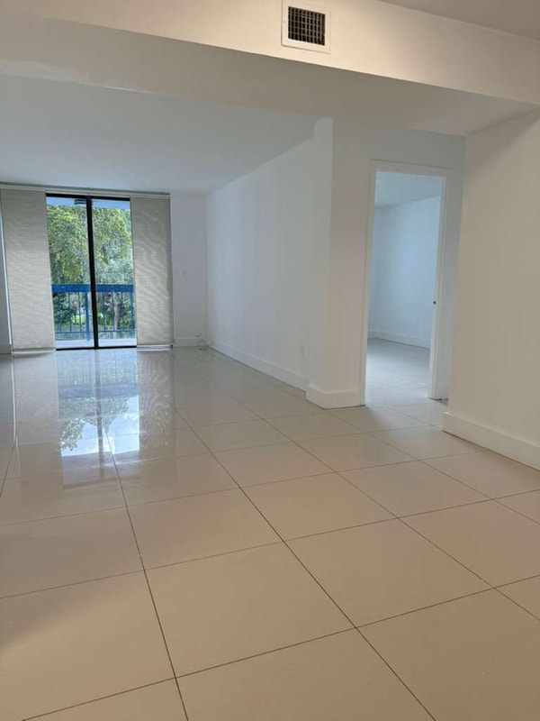 Photo - 9460 Fontainebleau Blvd (Miami, FL)