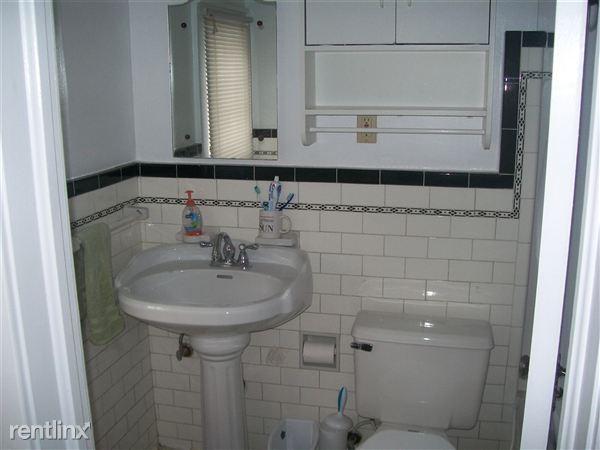 Building Photo - 1419 Morton Ave