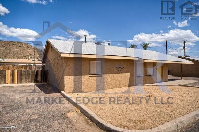 Foto del edificio - 3Bed/1Bath home at 15th/Peoria! JOIN THE W...