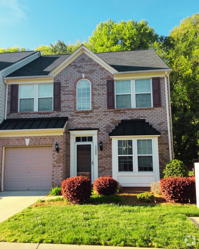 Montclaire Apartments for Rent with Parking Charlotte, NC 13