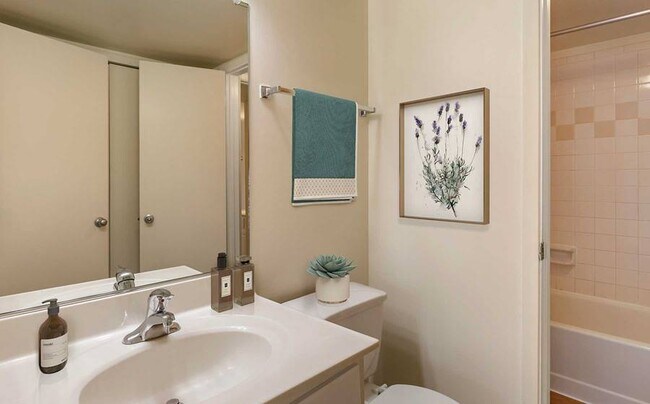 Avalon Fairway Hills Meadows Apartments Columbia Md Apartments Com