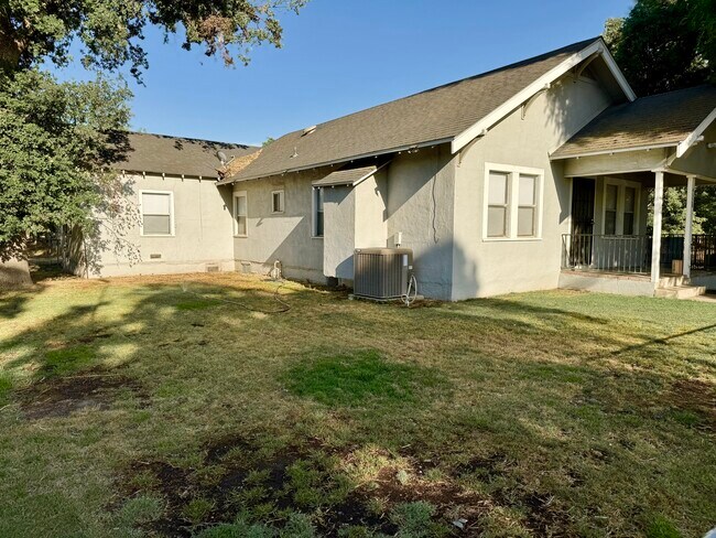 Building Photo - 4320 S Kaiser Rd
