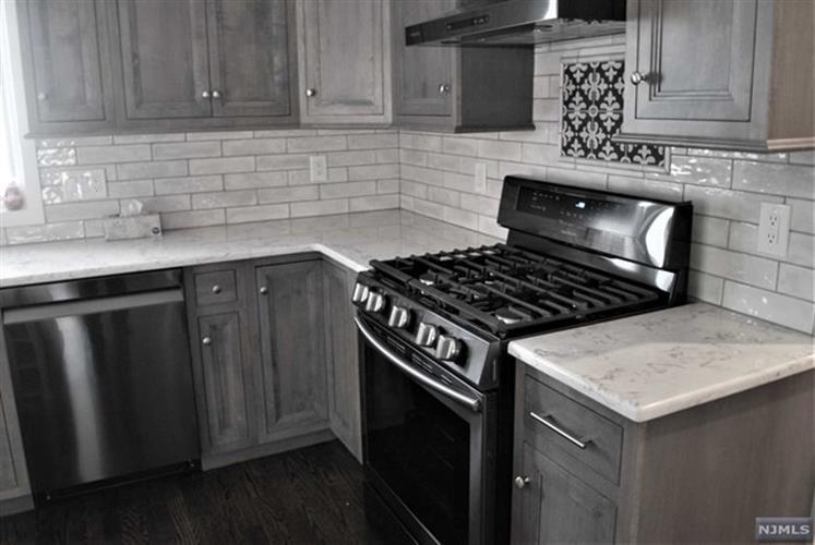 Primary Photo - 151 Boulevard