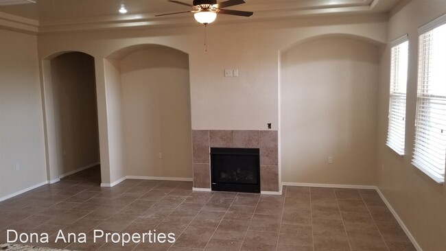 Building Photo - 3 br, 2 bath House - 4083 Sommerset