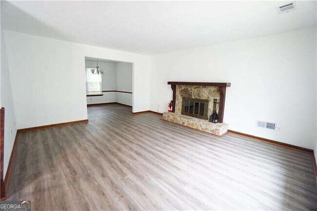 Building Photo - 3815 Samia Ct