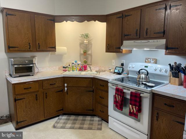 Foto del edificio - 319 Mc Grady Rd