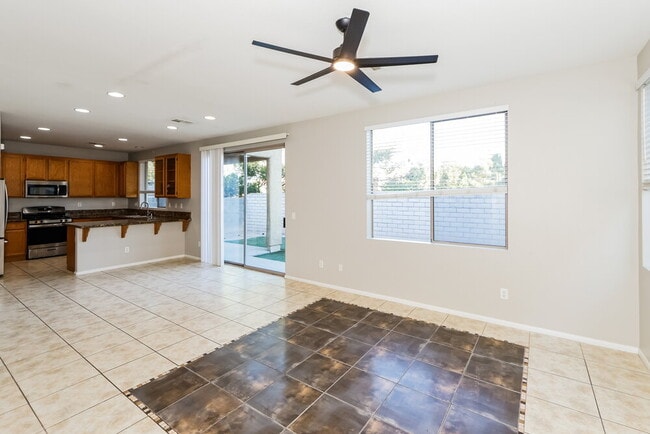 Foto del edificio - 1934 Barrel Oak Ave