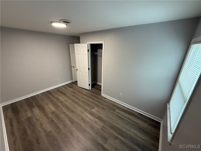Foto del edificio - 5200 Reids Pointe Rd